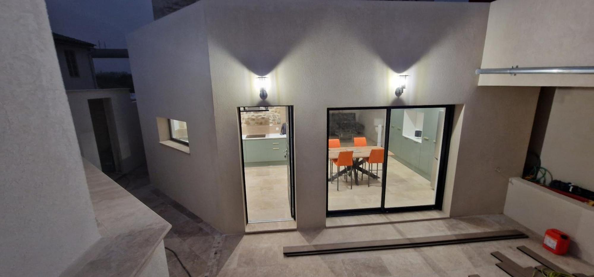 Vernegues Quiet, Discreet Places מראה חיצוני תמונה